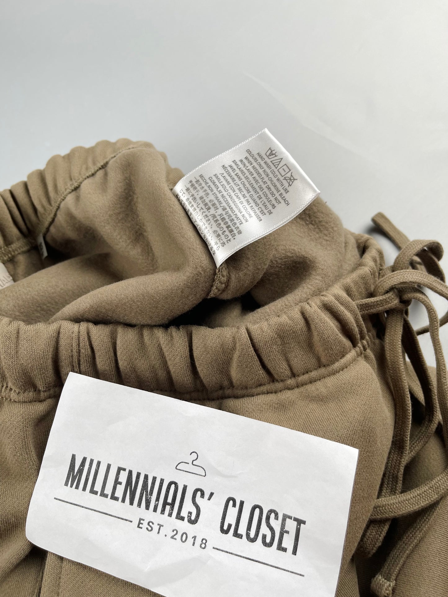 Fear of God Essentials Relaxed Wood Sweatpants